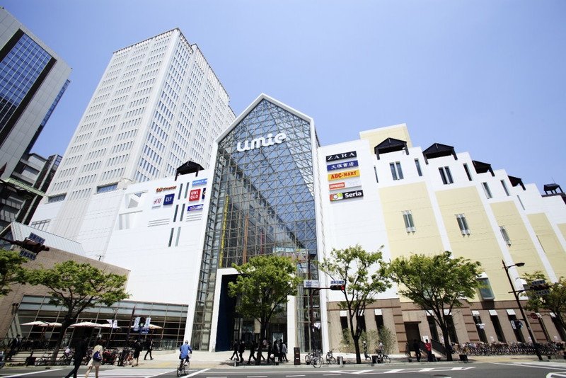 ショッピングセンター　神戸ハーバーランド（ショッピングセンター）まで382m