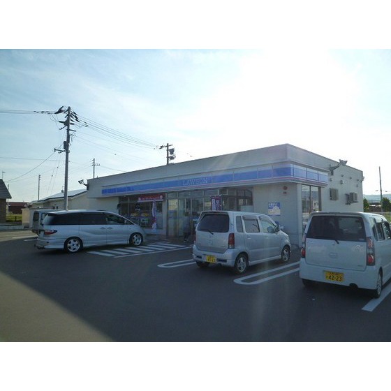 コンビニ　ローソン北見ひかり野店（コンビニ）まで2592m