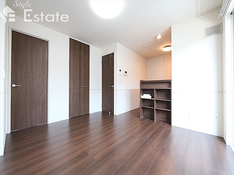 居室・リビング　内装