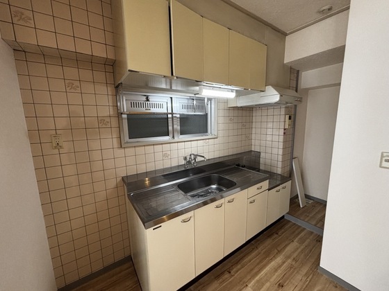 キッチン　※別部屋の写真です