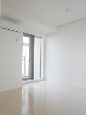 居室・リビング　内観1