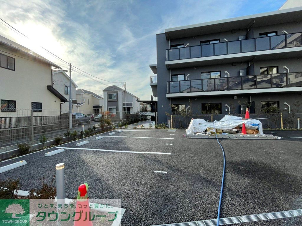 駐車場　駐車場