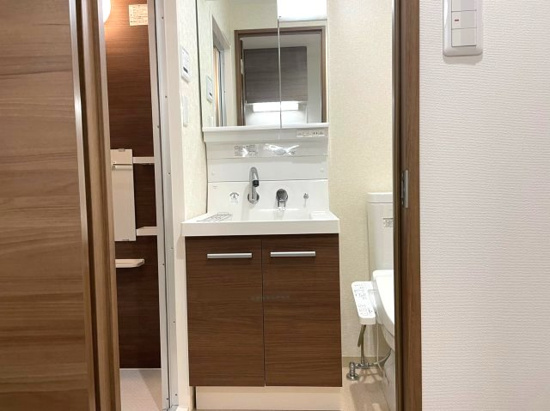 洗面設備　人気の独立洗面台♪