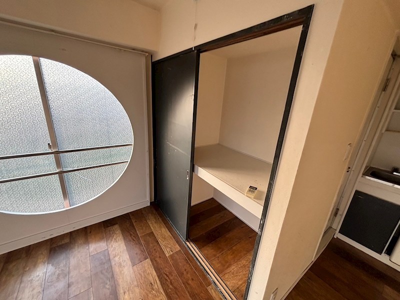 収納　別室参照