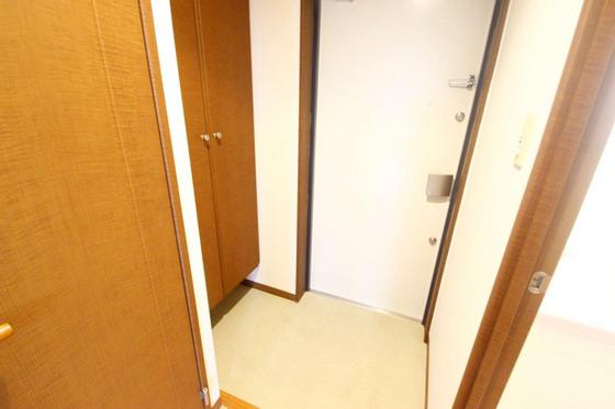 玄関　※別部屋の写真です