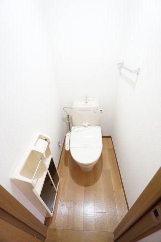 トイレ　※同物件・同タイプの写真です。