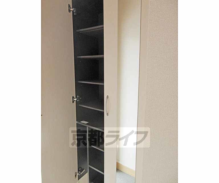 収納　シューズボックス