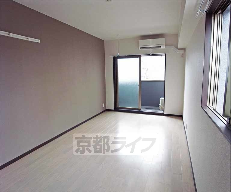 居室・リビング　広めのお部屋です