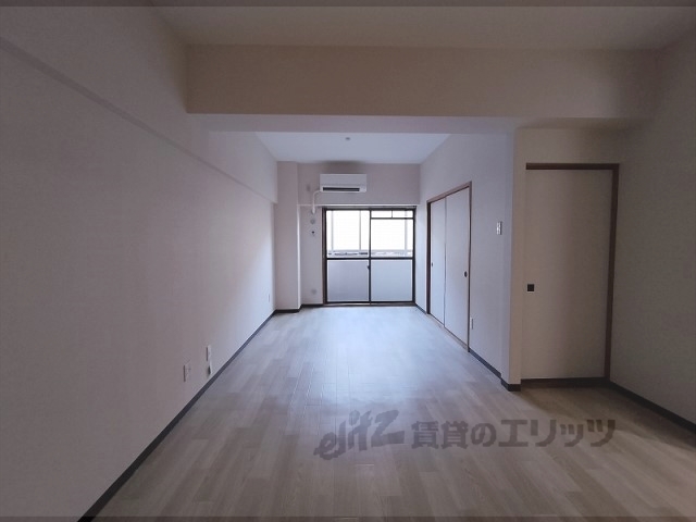 居室・リビング　居室