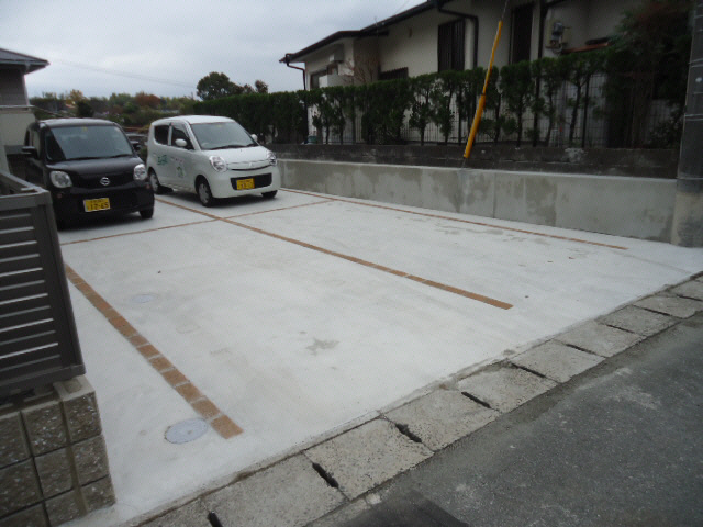 駐車場　駐車場