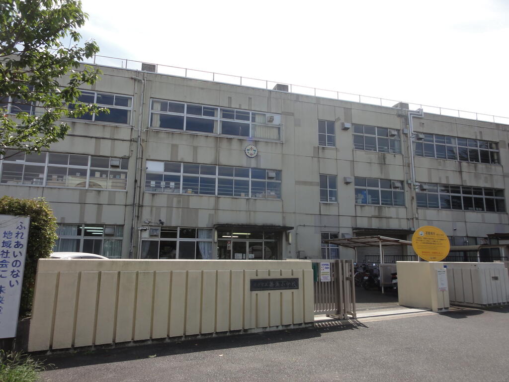 小学校　浦安市立舞浜小学校（小学校）まで1451m