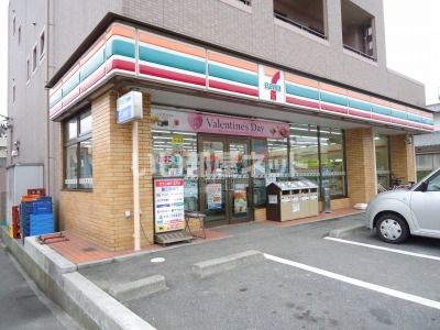 コンビニ　セブンイレブン 大竹立戸店（コンビニ）まで381m