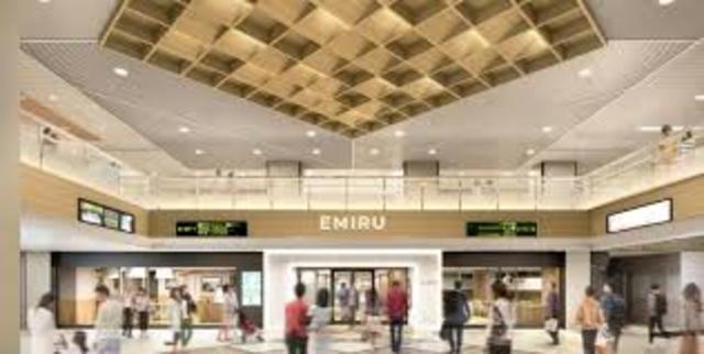 ショッピングセンター　エミル高槻（ショッピングセンター）まで671m