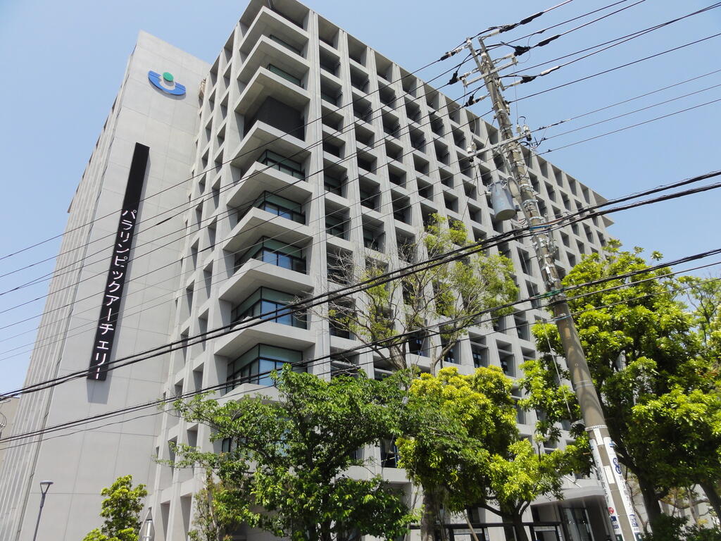 役所　浦安市役所（役所）まで1095m