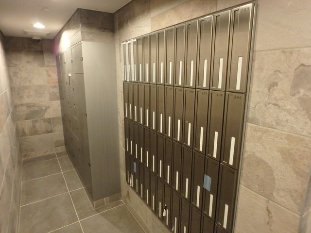 エントランス　★宅配ボックスあり★