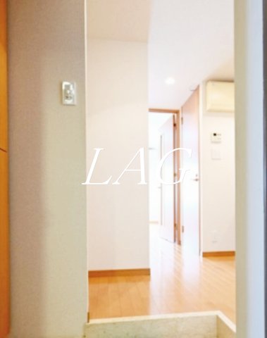 玄関　玄関です。