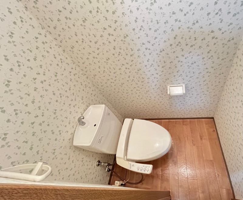 トイレ　写真は現状を優先します。