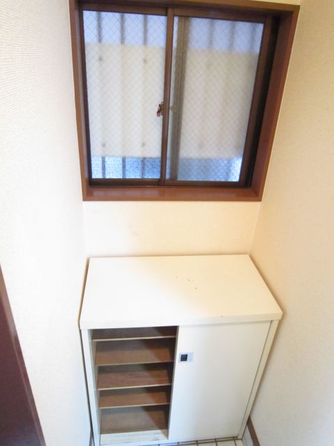 その他設備　下駄箱