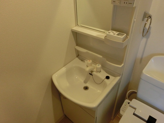 洗面設備　※別部屋の写真です