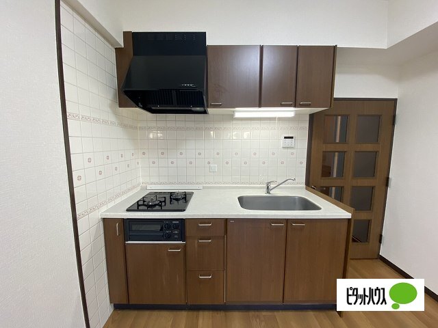 キッチン　同物件別室写真