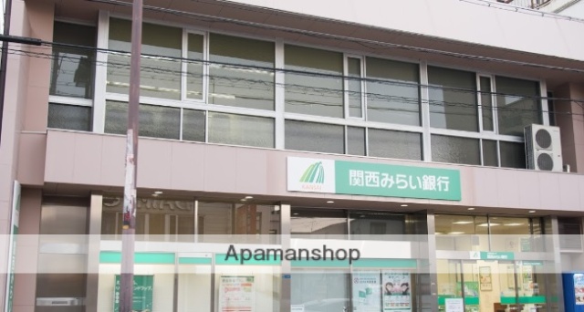 コンビニ　ファミリーマート（コンビニ）まで226m