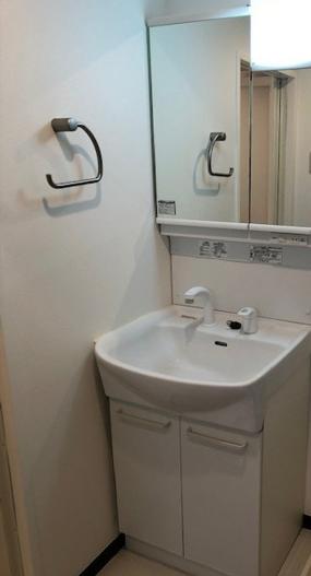 洗面設備　脱衣スペースもあります