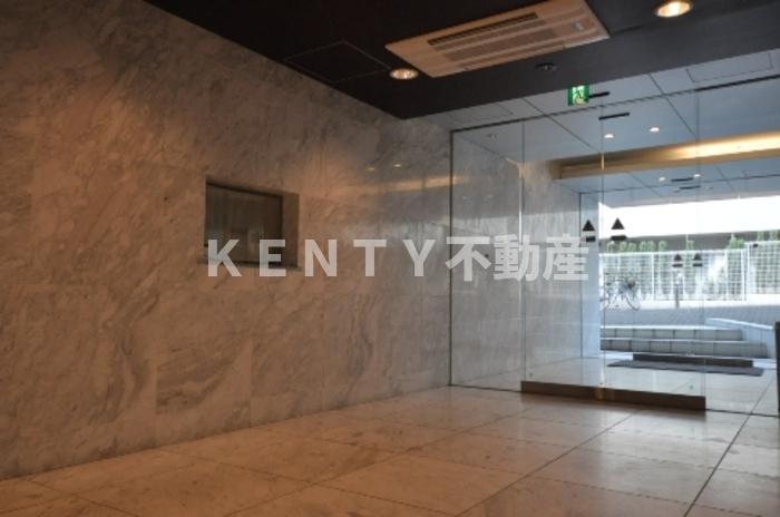 エントランス　建物の内部です