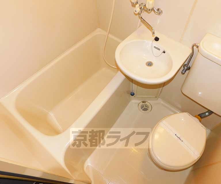 バス・シャワールーム　綺麗なユニットバスです。