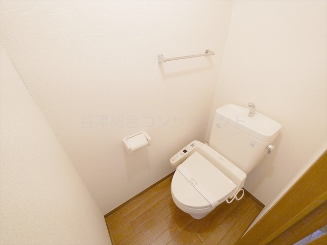 トイレ　温水洗浄便座