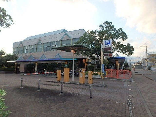 図書館　静岡市立南部図書館（図書館）まで610m