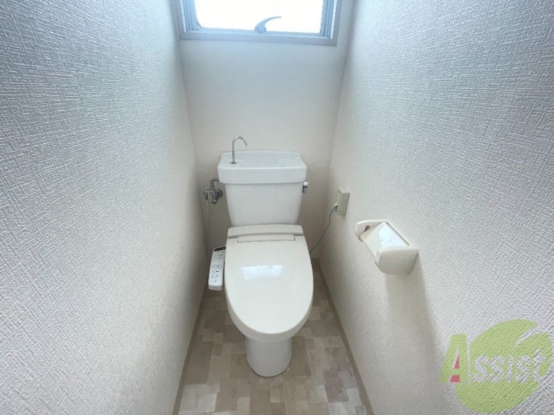 トイレ　ウォシュレットに変更予定です。