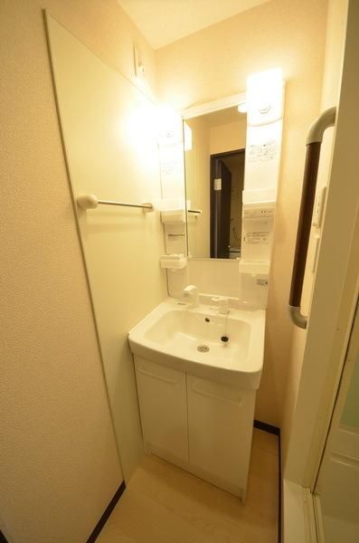 洗面設備　☆忙しい朝の強い味方の独立洗面台☆