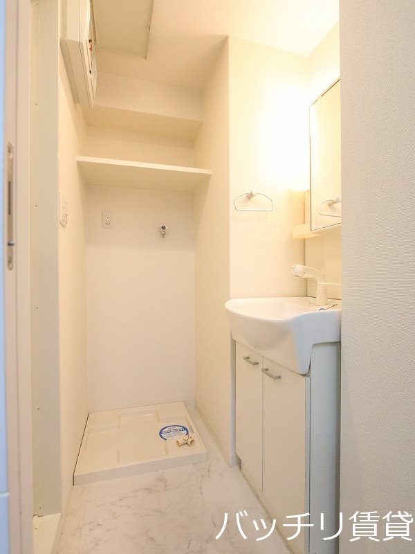 洗面設備　別号室イメージの為、現状を優先致します。