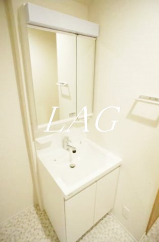 洗面設備　独立洗面台です。