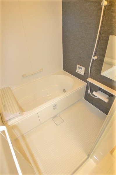 バス・シャワールーム　追い炊き