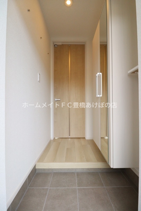 玄関　同型完成モデル