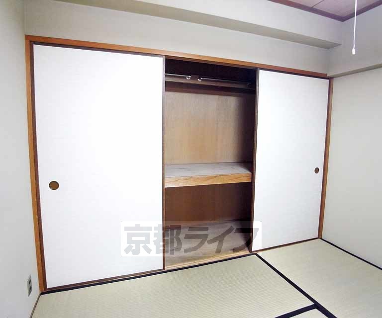 収納　畳サイズより大きいたっぷり収納