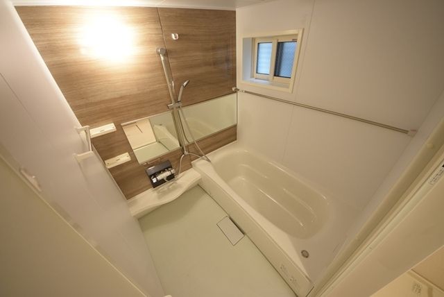 バス・シャワールーム　★追い焚き付きバス★