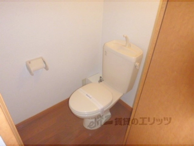 レオパレスヒルサイドテラスのトイレ写真