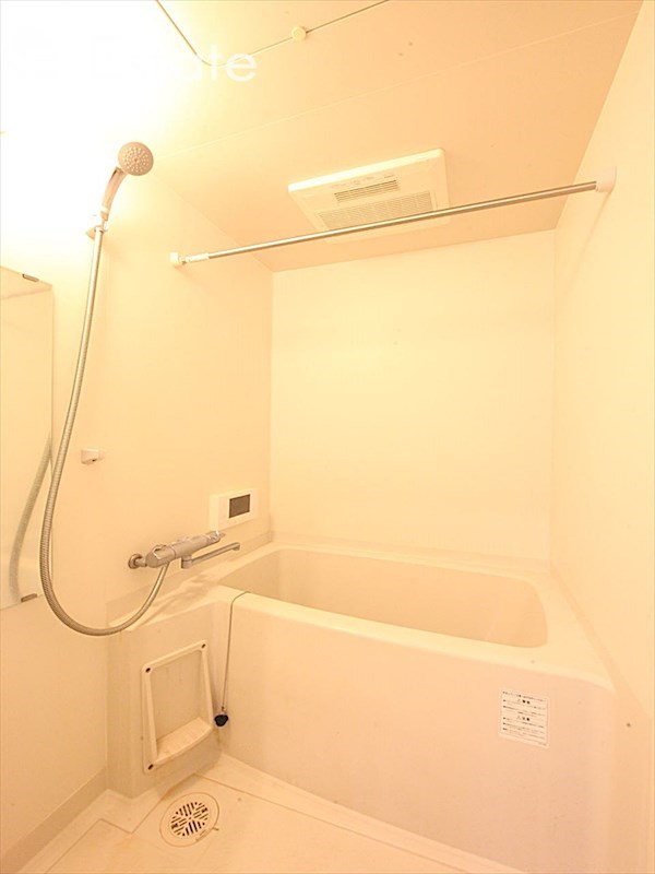 バス・シャワールーム　バスルーム