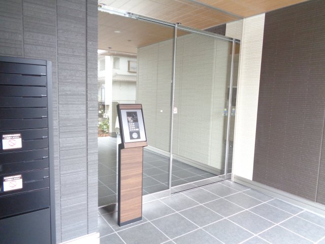 エントランス　オートロック