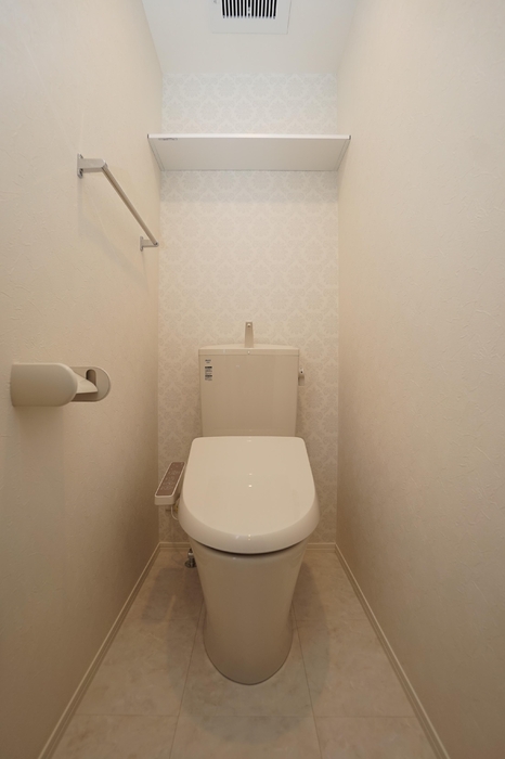 トイレ　温水洗浄暖房便座