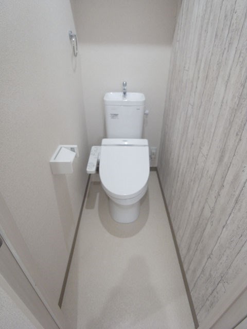 トイレ　落ち着いたトイレです