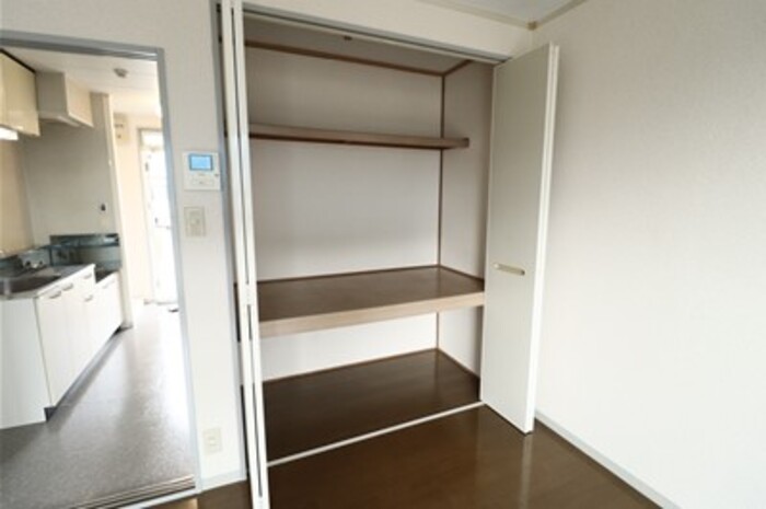 収納　ちょっとした収納スペースも充実しています