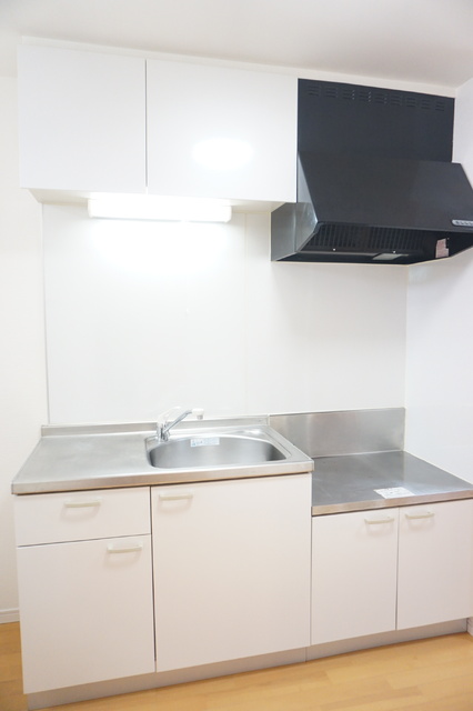 キッチン　キッチン上部にも収納あり★