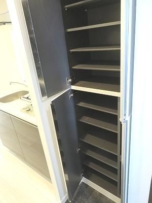 収納　★シューズインBOX★