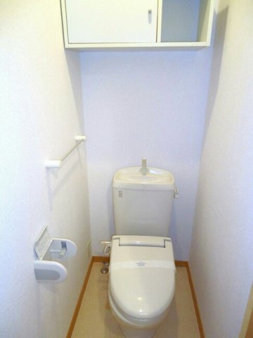 トイレ　コンパクトで使いやすいトイレです