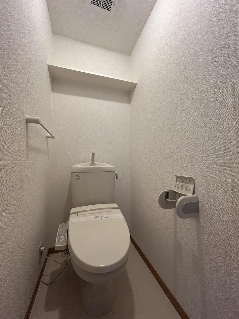 トイレ　こちらの物件もお問い合わせは、蕪木不動産へお問い合わせくださ