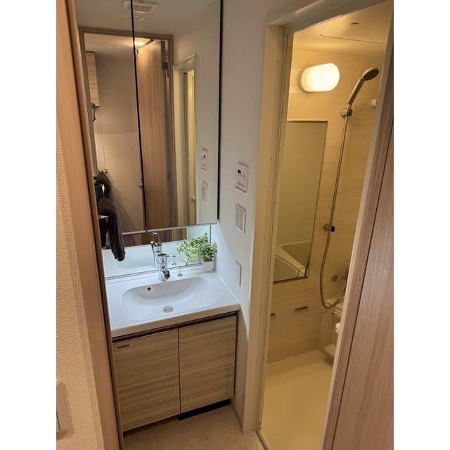 洗面設備　忙しい朝には欠かせない洗面所です