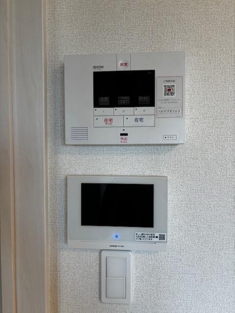 セキュリティ　モニター付きインターホン